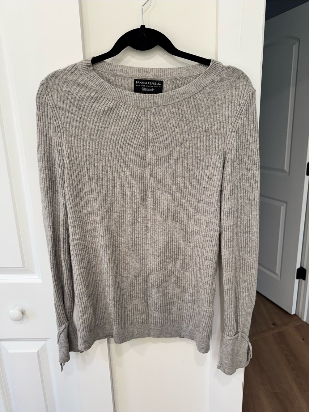 Banana Republic Gray Ribbed Crewneck Sweater Merino Extra Fine Wool / Cashmere